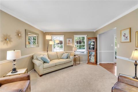 404 Farrington Dr, Seven Fields, PA 16046 photo 8
