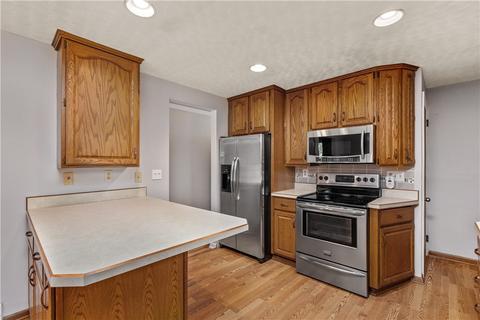 938 E Arcadia Dr, Mccandless, PA 15237 photo 11