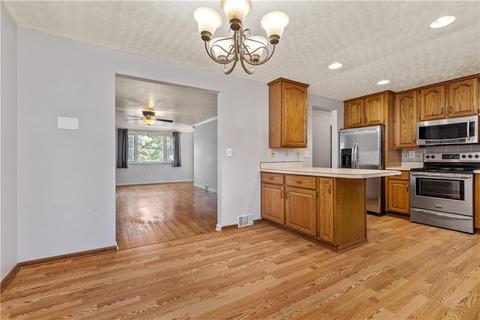938 E Arcadia Dr, Mccandless, PA 15237 photo 8