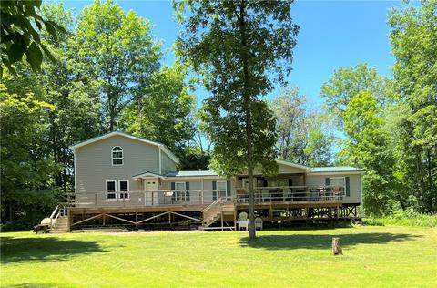 219 Halfway Rd, Jamestown, PA 16134