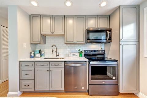 108 Old Ridge Rd, Coraopolis, PA 15108 photo 8