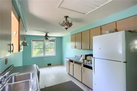 4819 Andrews Rd, Hampton, PA 15044 photo 12