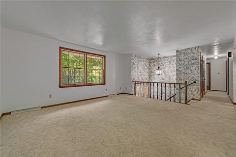 701 E 4th Ave, Derry, PA 15627 photo 5