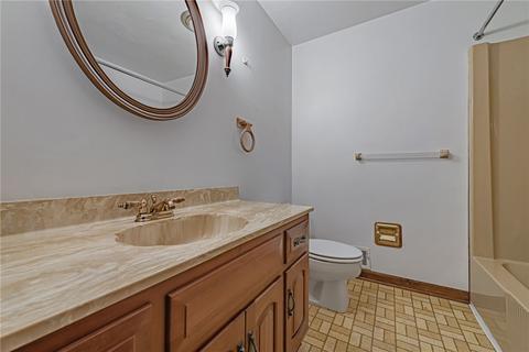 701 E 4th Ave, Derry, PA 15627 photo 16