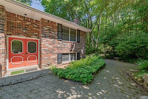 701 E 4th Ave, Derry, PA 15627 photo 2