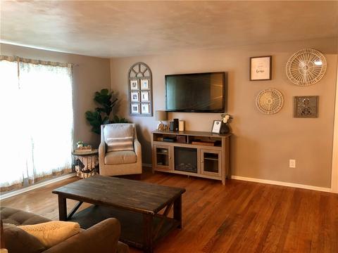 392 Highview St, Mccandless, PA 15237 photo 2
