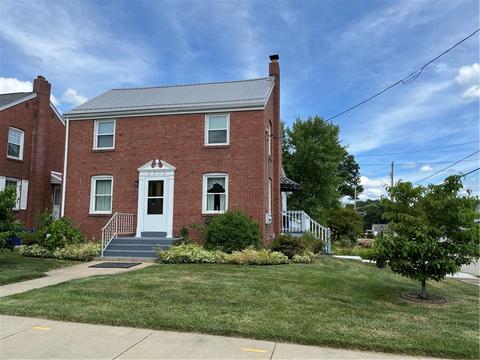 2302 Delaware Ave, New Castle, PA 16105