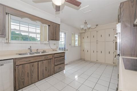 20 Spring Dr, Monessen, PA 15062 photo 6