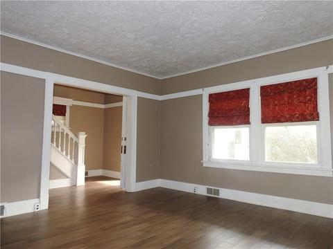 263 Wayne St, Beaver, PA 15009 photo 4
