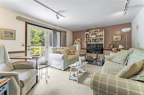 2375 Mount Vernon Ave, Export, PA 15632 photo 12