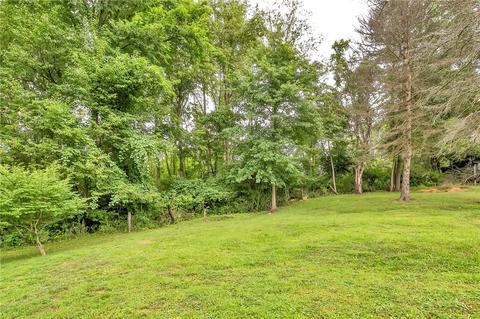 5872 Lee Ave, Export, PA 15632 photo 4