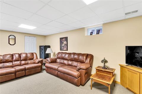 5872 Lee Ave, Export, PA 15632 photo 22