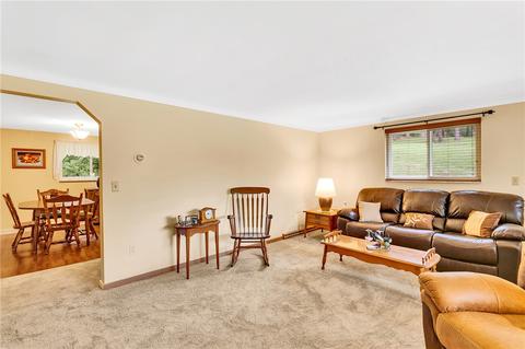 5872 Lee Ave, Export, PA 15632 photo 8