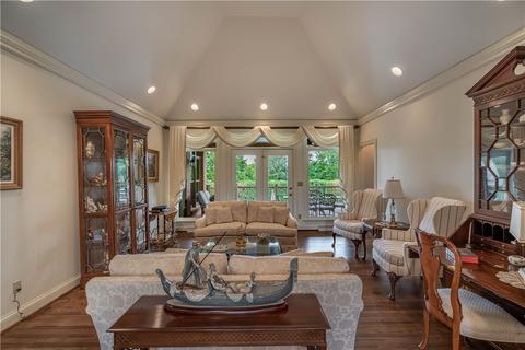 91 E Chevalier Crt, Nottingham, PA 15330 photo 4