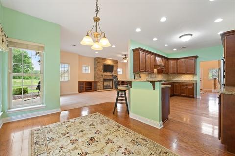 2373 Willow Run Ct, Hampton, PA 15044 photo 11