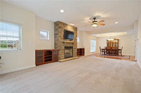 2373 Willow Run Ct, Hampton, PA 15044 photo 8