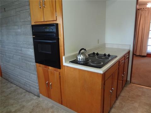 166 Maple Dr, Latrobe, PA 15650 photo 4