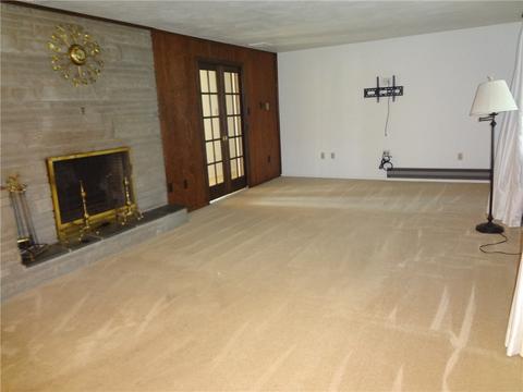166 Maple Dr, Latrobe, PA 15650 photo 9