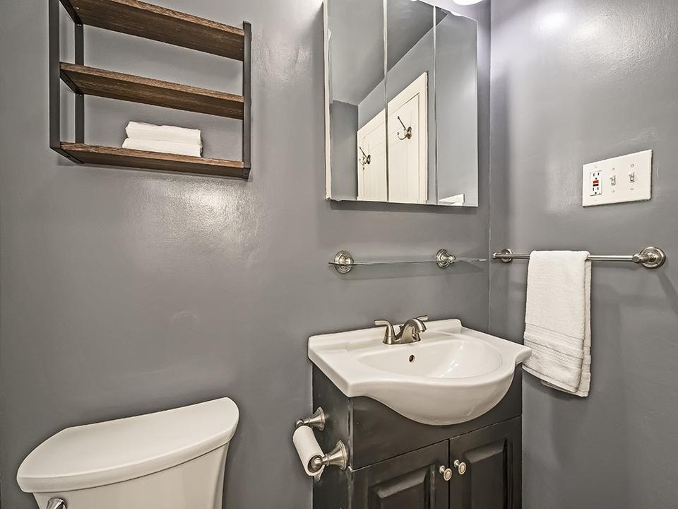  550 Patterson Rd, Bethel Park, PA 15102 photo 8