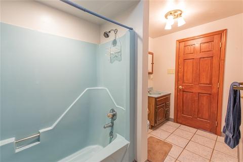 430 Jack Rd, Vandergrift, PA 15690 photo 15