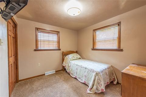 430 Jack Rd, Vandergrift, PA 15690 photo 13