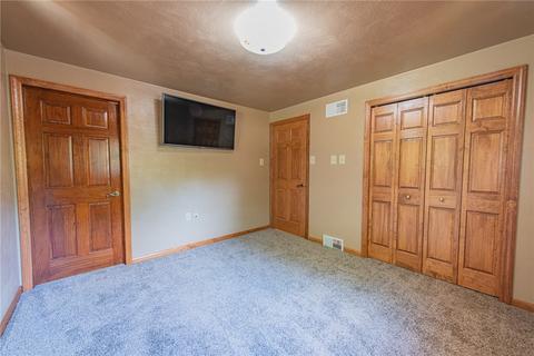 430 Jack Rd, Vandergrift, PA 15690 photo 14