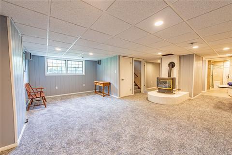 430 Jack Rd, Vandergrift, PA 15690 photo 16