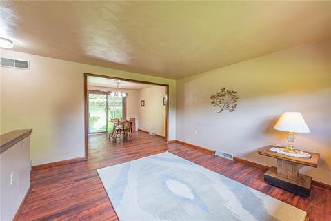 430 Jack Rd, Vandergrift, PA 15690 photo 8