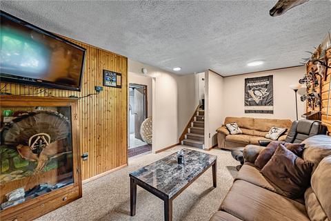 107 S Summit Dr, Apollo, PA 15613 photo 23
