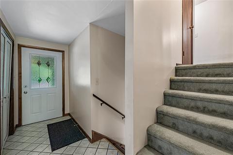 107 S Summit Dr, Apollo, PA 15613 photo 6