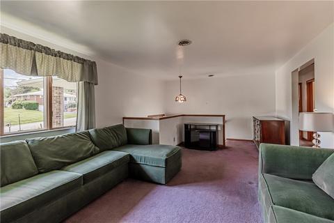 7 Dell Dr, Irwin, PA 15642 photo 5