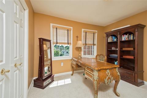 8 Ben Franklin Dr, Irwin, PA 15642 photo 22