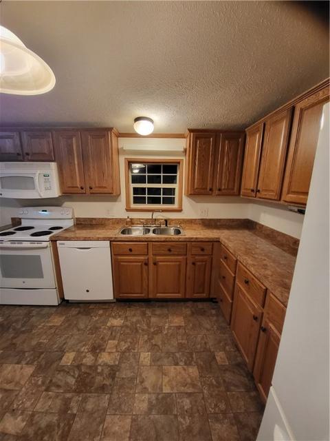 44 Run St, Smith, PA 15078 photo 5