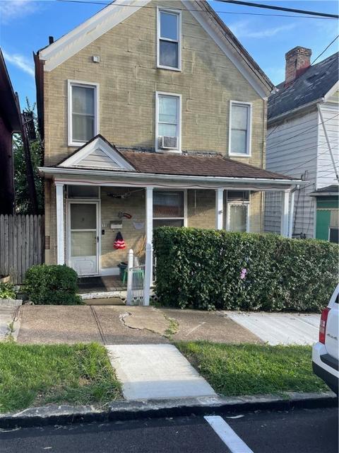 655 3rd St, Pitcairn, PA 15140 photo 1