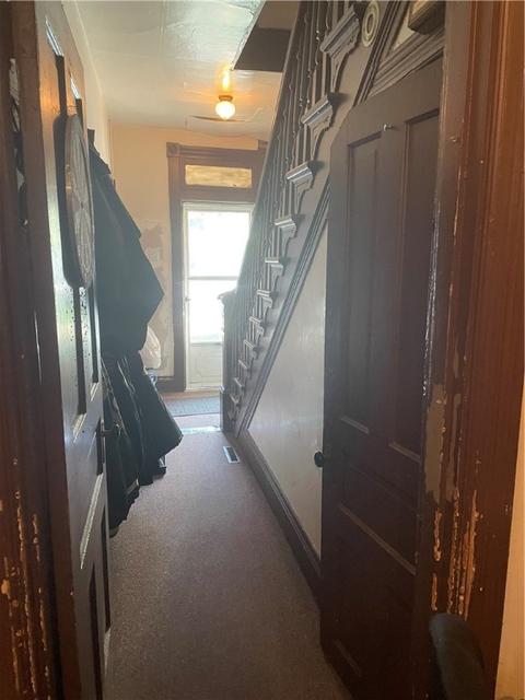 655 3rd St, Pitcairn, PA 15140 photo 3