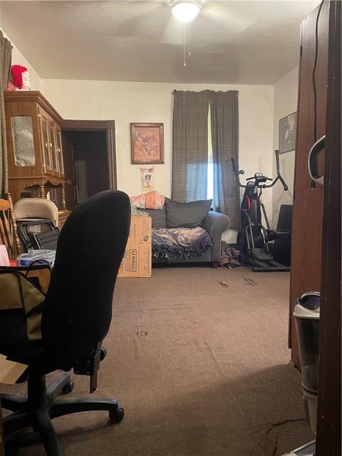 655 3rd St, Pitcairn, PA 15140 photo 8