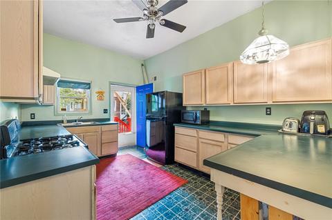 559 Corey Ave, Braddock, PA 15104 photo 6