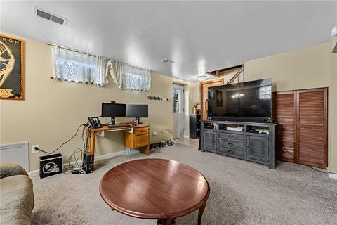 637 Chestnut St, Irwin, PA 15642 photo 14