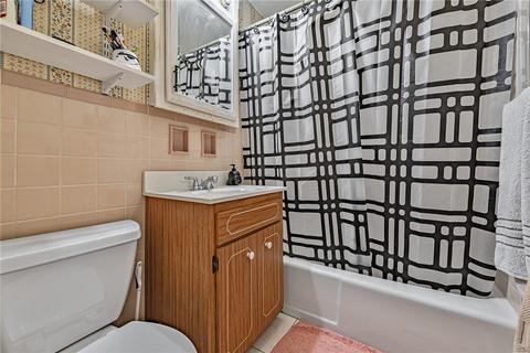 637 Chestnut St, Irwin, PA 15642 photo 11