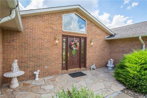 9 Springcrest Dr, Cecil, PA 15321 photo 5