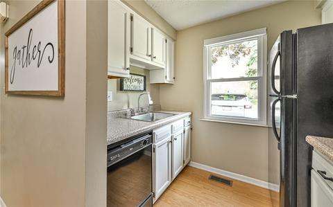 429 Brookside Ct, Seven Fields, PA 16046 photo 5