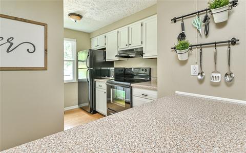 429 Brookside Ct, Seven Fields, PA 16046 photo 4