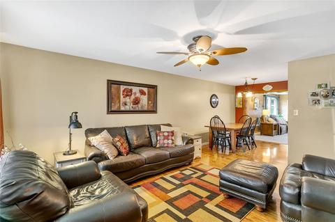 112 Longview Dr, Irwin, PA 15642 photo 8