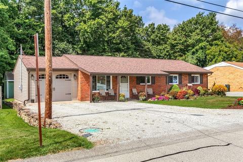 112 Longview Dr, Irwin, PA 15642 photo 2