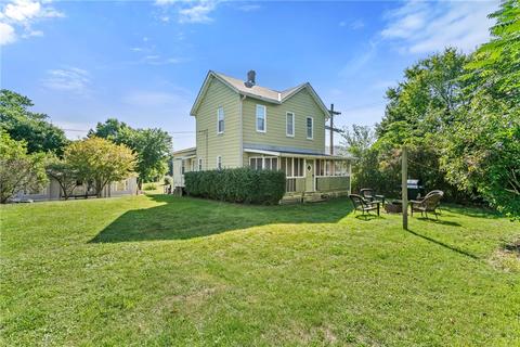714 Spring St, Harmony, PA 16037 photo 4