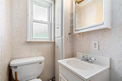 714 Spring St, Harmony, PA 16037 photo 19