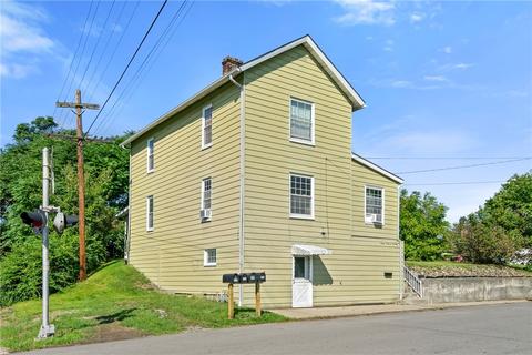 714 Spring St, Harmony, PA 16037 photo 2