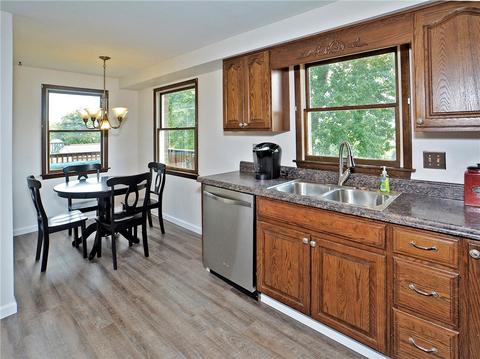 13 Weller Dr, Irwin, PA 15642 photo 6