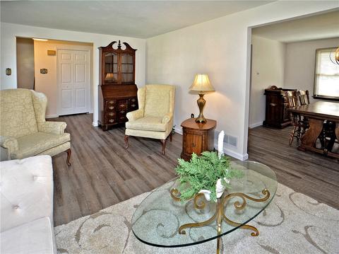 13 Weller Dr, Irwin, PA 15642 photo 8