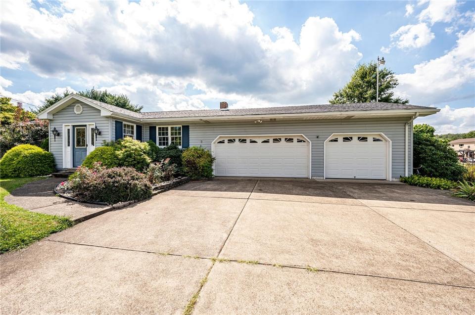  531 Calvin Ln, Latrobe, PA 15650 photo 1
